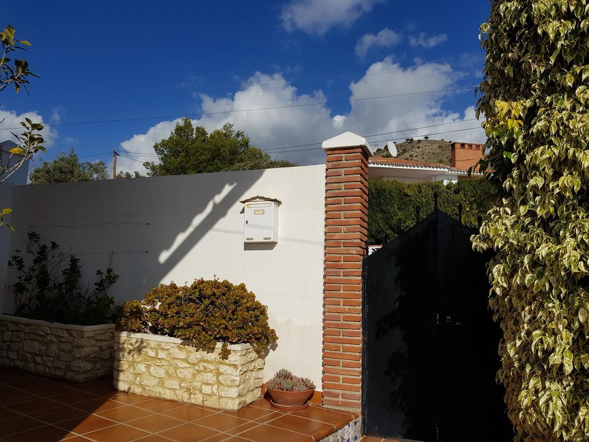 Villa - Zeezicht, Zwembad Nerja Exterior foto